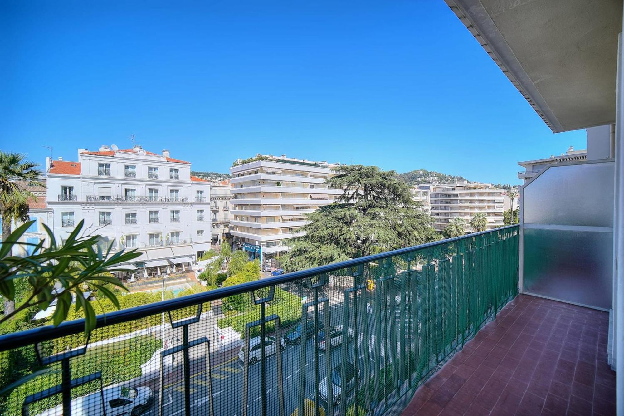 Apartamento Ref 1482 - Back Croisette - For Rent Cannes