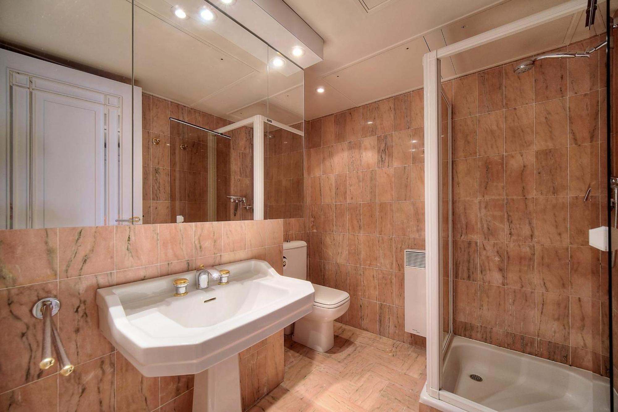 Ref 1482 - Back Croisette - For Rent